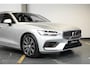 Volvo V60 T6 Twin Engine AWD Inscription | Panoramadak | Stoelverwarming | Parkeersensoren voor + achter | Parkeerverwarming | Comfortstoelen | Navigatie | Lederen Bekleding |