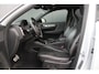 Volvo XC40 Recharge P8 AWD R-Design | Panoramadak | Trekhaak | Stoelverwarming |