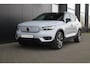 Volvo XC40 Recharge P8 AWD R-Design | Panoramadak | Trekhaak | Stoelverwarming |