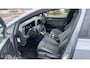Volkswagen Golf 1.5 eTSI 130pk R-Line Business DSG / Navigatie / Panoramadak / Stoelverwarming