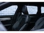Volvo V90 2.0 T6 Plug-in Hybrid AWD R-Design Volvo V90 T6 AWD R-Design | Schuif-/Kanteldak | Head-Up Display | Harman Kardon Audio | 360 Camera | Memory | Trekhaak | Park Assist | DAB | Stoel-/Stuurverwarming + Stoelverwarming achter
