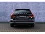 Volvo V90 2.0 T6 Plug-in Hybrid AWD R-Design Volvo V90 T6 AWD R-Design | Schuif-/Kanteldak | Head-Up Display | Harman Kardon Audio | 360 Camera | Memory | Trekhaak | Park Assist | DAB | Stoel-/Stuurverwarming + Stoelverwarming achter