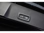 Volvo XC40 1.5 T5 Plug-in hybrid Ultimate Bright | Panoramadak | Adaptieve Cruise Control | Stoel en Stuurverwarming | Donker Glas | Harman Kardon |