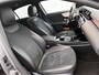 Mercedes-Benz A-klasse 180 Business Solution AMG 136PK | AMG Line | Half-Lederen Bekleding | Stoelverwarming | Achteruitrijcamera | Apple CarPlay & Android Auto