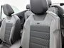 Volkswagen T-Roc Cabrio 1.5 TSI R-Line(Goed OndH, Navi, Trekhaak, StoelV, Parkeersensor V+A, Carplay, Etc)