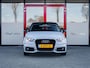 Audi A1 Sportback 1.2 TFSI Admired S Line | 2e Eigenaar | Origineel NL | Navigatie | Cruise Control | Airco | 17'' Lichtmetalen Velgen | Bluetooth | S-Line Exterieur | LED | Multifunctioneel Stuurwiel | Two-Tone Metallic |