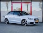 Audi A1 Sportback 1.2 TFSI Admired S Line | 2e Eigenaar | Origineel NL | Navigatie | Cruise Control | Airco | 17'' Lichtmetalen Velgen | Bluetooth | S-Line Exterieur | LED | Multifunctioneel Stuurwiel | Two-Tone Metallic |