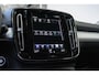 Volvo XC40 T4 Recharge Inscription Expression | Parkeersensoren voor en achter | Parkeercamera | Volvo on Call | Navigatie | 4-Seizoenenbanden | Sensus Connect met High Performance Audio | Climate Control | Cruise Control