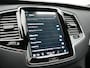 Volvo XC90 T8 Recharge AWD Ultimate Dark 7 Persoons LONG RANGE Plug In Hybrid 455pk Dealer O.H. PHEV | Trekhaak Af Fabriek | Panodak | Luchtvering | Adaptive Cruise | 360 Camera | Harman / Kardon | Lederen Sportstoelen Memory & Verwarmd | Google Assistent | Keyless | 22"L.M |