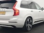 Volvo XC90 T8 Recharge AWD Ultimate Dark 7 Persoons LONG RANGE Plug In Hybrid 455pk Dealer O.H. PHEV | Trekhaak Af Fabriek | Panodak | Luchtvering | Adaptive Cruise | 360 Camera | Harman / Kardon | Lederen Sportstoelen Memory & Verwarmd | Google Assistent | Keyless | 22"L.M |