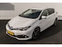 Toyota Auris 1.8 Hybrid Dynamic | Camera | Trekhaak | 17 inch LMV | Getint Glas
