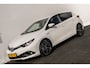 Toyota Auris 1.8 Hybrid Dynamic | Camera | Trekhaak | 17 inch LMV | Getint Glas