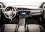 Toyota Auris 1.8 Hybrid Dynamic | Camera | Trekhaak | 17 inch LMV | Getint Glas
