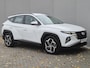 Hyundai Tucson 1.6 T-GDI PHEV Plug-in Comfort 4WD Automaat / Trekgewicht 1350 kg / Apple Carplay Android Auto / Achteruitrijcamera / Navigatie / Adaptief CC / Stoelverwarming / Climate control / Parkeersensoren achter /