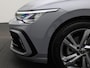 Volkswagen Golf 1.5 eTSI 130pk DSG R-Line · Navigatie · Apple/Android Car Play · Camera + Parkeersensoren