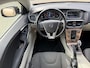 Volvo V40 Cross Country 1.6 T4 Momentum | 1E EIGENAAR | 12MND GARANTIE | CRUISE | XENON | NAVI | CAM | LMV |