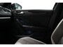 Volkswagen T-Roc 2.0 TSI 190PK 4Motion Sport DSG * Pano - Virtual - Trekhaak - Beats - Leder - ACC - Blind Spot *