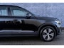 Volvo XC40 1.5 T4 Plug-in hybrid Plus Dark | Lederen Bekleding | Trekhaak | Verwarmde Voorruit | Achteruitrijcamera | Elektrische Verstelbare Voorstoelen | Keyless Entry | Navigatie | Apple Carplay | Android Auto