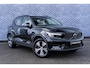Volvo XC40 1.5 T4 Plug-in hybrid Plus Dark | Lederen Bekleding | Trekhaak | Verwarmde Voorruit | Achteruitrijcamera | Elektrische Verstelbare Voorstoelen | Keyless Entry | Navigatie | Apple Carplay | Android Auto