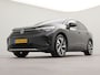 Volkswagen ID.4 First 77 kWh incl. wegklapbare trekhaak | SoH 90,9% | Wegklapbare trekhaak | Apple Carplay | Voorstoelen verwarmd | Achteruitrij camera | Parkeersensoren voor en achter | Wifi | Spraakbediening |