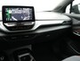Volkswagen ID.4 First 77 kWh incl. wegklapbare trekhaak | SoH 90,9% | Wegklapbare trekhaak | Apple Carplay | Voorstoelen verwarmd | Achteruitrij camera | Parkeersensoren voor en achter | Wifi | Spraakbediening |