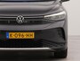 Volkswagen ID.4 First 77 kWh incl. wegklapbare trekhaak | SoH 90,9% | Wegklapbare trekhaak | Apple Carplay | Voorstoelen verwarmd | Achteruitrij camera | Parkeersensoren voor en achter | Wifi | Spraakbediening |