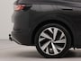 Volkswagen ID.4 First 77 kWh incl. wegklapbare trekhaak | SoH 90,9% | Wegklapbare trekhaak | Apple Carplay | Voorstoelen verwarmd | Achteruitrij camera | Parkeersensoren voor en achter | Wifi | Spraakbediening |