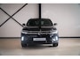 Volkswagen T-Roc R-Line | Panorama | IQ Light | ACC | Camera | 19" | IQ Drive | Stoel/Stuuverw. |