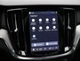 Volvo V60 2.0 T8 Plug-in hybrid AWD Plus Dark / Panoramadak / Head-Up Display / 360 Camera / Sportstoelen / Adaptive Cruise / Stoel+Stuurverwarming /