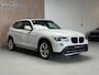 BMW X1 SDrive20i Business - PANORAMADAK - NAVI - CAMERA - ORG NL