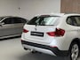 BMW X1 SDrive20i Business - PANORAMADAK - NAVI - CAMERA - ORG NL