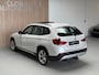 BMW X1 SDrive20i Business - PANORAMADAK - NAVI - CAMERA - ORG NL