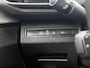 Peugeot 3008 SUV GT 1.6 Plug-in HYbrid4 300pk Automaat | Navigatie | Schuif-/kanteldak | Achteruitrijcamera | Climate Control | Adaptieve Cruise Control | Full Led koplampen | Keyless | Parkeersensoren v+a | Dodehoeksensor | Apple Carplay / Android Auto | DAB+ radio | Bluetooth | Donker getint glas | 18" lichtmetalen velgen |