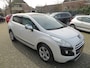 Peugeot 3008 1.6 THP Allure-98.885km!!-PANO-NAVI-AUTOM-CLIMA!