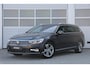 Volkswagen Passat Variant 2.0 TDI 150pk DSG R-Line Business + | Trekhaak | Navigatie | Achteruitrijcamera | Stoelverwarming