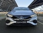 Mercedes-Benz EQE 300 Business Line 89 kWh | Night | Panoramadak | Sfeerverlichting | Achteruitrijcamera | 19" multispaaks velgen | Stoelverwarming |