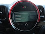 MINI Countryman Mini Experience 1.5 Cooper Climate control Stoelverwarming Stuurverwarming Navigatie Achteruitrijcamera Parkeersensoren achter Cruise control LED