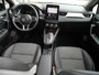Renault Captur 1.6 E-Tech Plug-in Hybrid 160 Intens | Panorama dak | Achteruitrijcamera | Lichtmetalen velgen | Navigatie | Cruise control | Stoelverwarming |