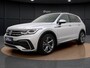 Volkswagen Tiguan 1.5 TSI R-Line | Carplay | Parkeerhulp | ACC | Matrix LED | Spiegelpakket | 19'' |