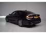 BMW 3-Serie 320i 184PK AUT8 M-SPORT LEER / CAMERA / SCHUIFDAK / CARPLAY / STOELVERWARMING / SFEERVERLICHTING / CAMERA / MAXTON