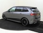 Mercedes-Benz B-klasse 200 Premium / AMG/ Night/ 19 inch/ Sfeerverlichting