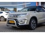 Suzuki Vitara 1.5 Hybrid Style | Trekhaak | Elec panodak | Two-tone | Cruise adaptief | Camera | Navigatie | Voorstoelen verwarmd | Achteruitrijcamera | Cruise control adaptief | Electronic climate controle