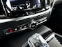 Volvo V60 T8 Twin Engine AWD Inscription | Panoramadak | 360° camera | Head-up Display |Stoelverwarming | Harman Kardon | Trekhaak