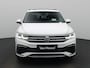 Volkswagen Tiguan 1.4 TSI eHybrid R-Line | 245 PK | SoH 83% | Automaat | Trekhaak | Panoramadak | 360 Camera | Stoelverwarming | Head-Up Display | Matrix LED | Stuurverwarming | Navigatie Pro | Digitale Cockpit Pro |
