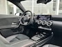 Mercedes-Benz A-klasse 180 AMG Line | Panoramadak | Stoelverwarming | Sfeerverlichting