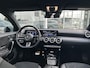 Mercedes-Benz A-klasse 180 AMG Line | Panoramadak | Stoelverwarming | Sfeerverlichting
