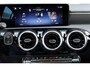 Mercedes-Benz A-klasse 180 Business Line|Automaat|Navi|LED|Camera|Leder|Verwarmbare stoelen|Donkere hemel|17inch.