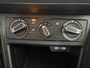 Volkswagen Polo 1.0 MPI Polo Airco - Apple carplay - Cruise control - Parkeersensoren - Licht metalen velgen 15 inch - Stuur multifunctioneel - Radio - Start/stop systeem - Elektrische ramen - Led verlichting - Stoffen b