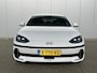 Hyundai Ioniq 6 Lounge 77.4 kWh / SOH 100% / Origineel NL Auto / 02-2030 Fabrieksgarantie / Stoel-, Stuur en Achterbankverwarming / Elektrische Stoelen / Stoelgeheugen / 360 Camera / Warmtepomp / Dodehoek Camera / HUD Display / Full Option /