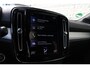 Volvo XC40 1.5 T4 Plug-in hybrid Core Bright | Achteruitrijcamera | Parkeersensoren voor & achter | Cruise control | Apple Carplay & Android Auto | Keyless entry & start | Rijstrooksensor met correctie | Verkeersbord detectie |